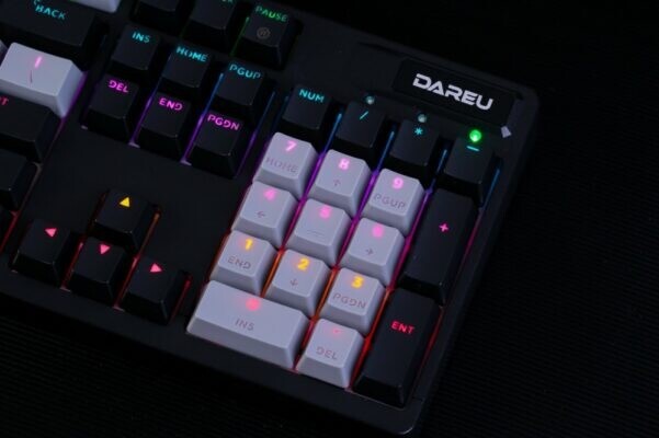ban-phim-quang-co-gaming-ek1280x-2